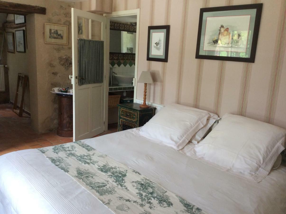 Les Sapins Hotell Vitry-aux-Loges Exteriör bild